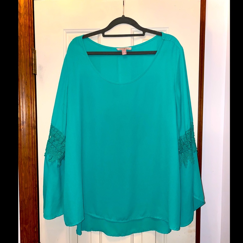 Beautiful Teal Plus Size Top